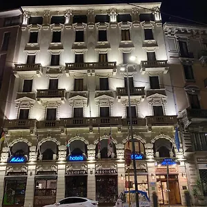 4* Ξενοδοχείο Mokinba King