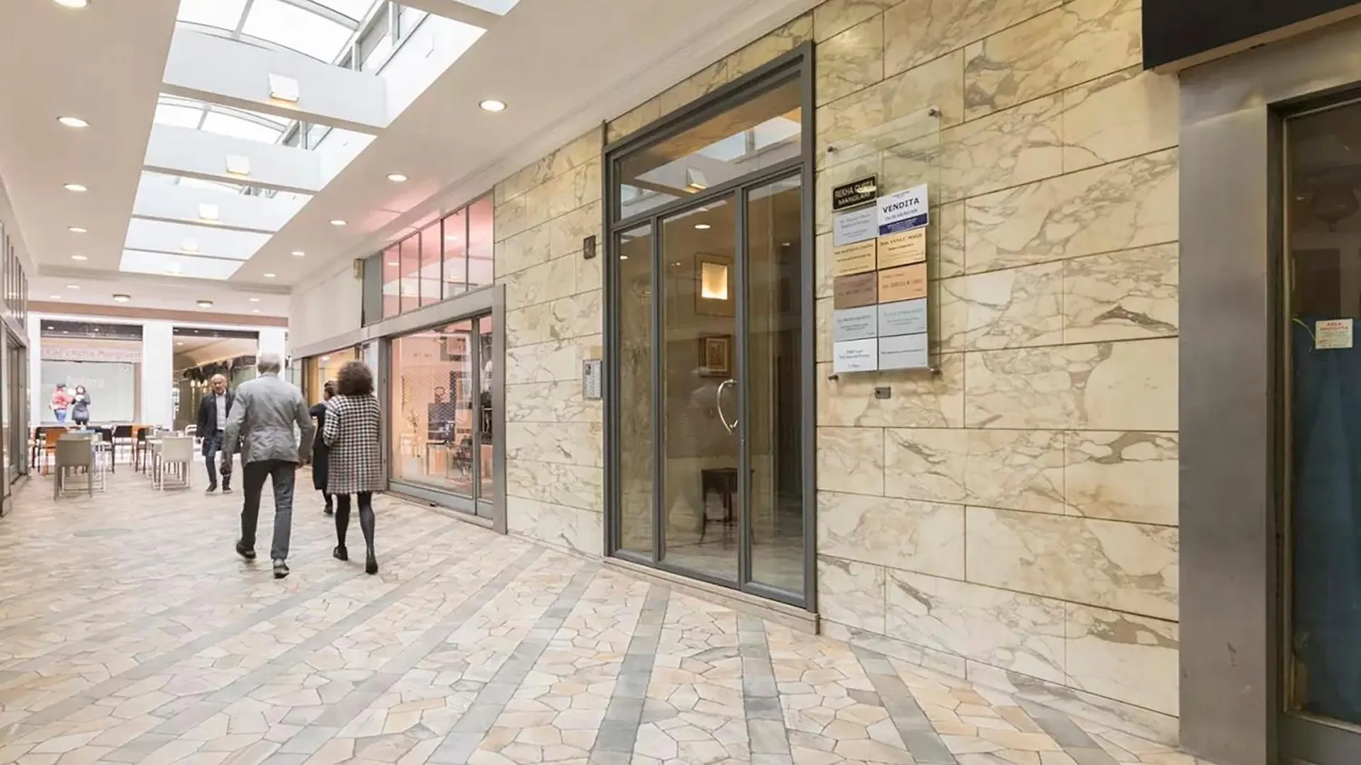 מילאנו Classbnb - Two Apartments 400 Meters From The Duomo 0*,