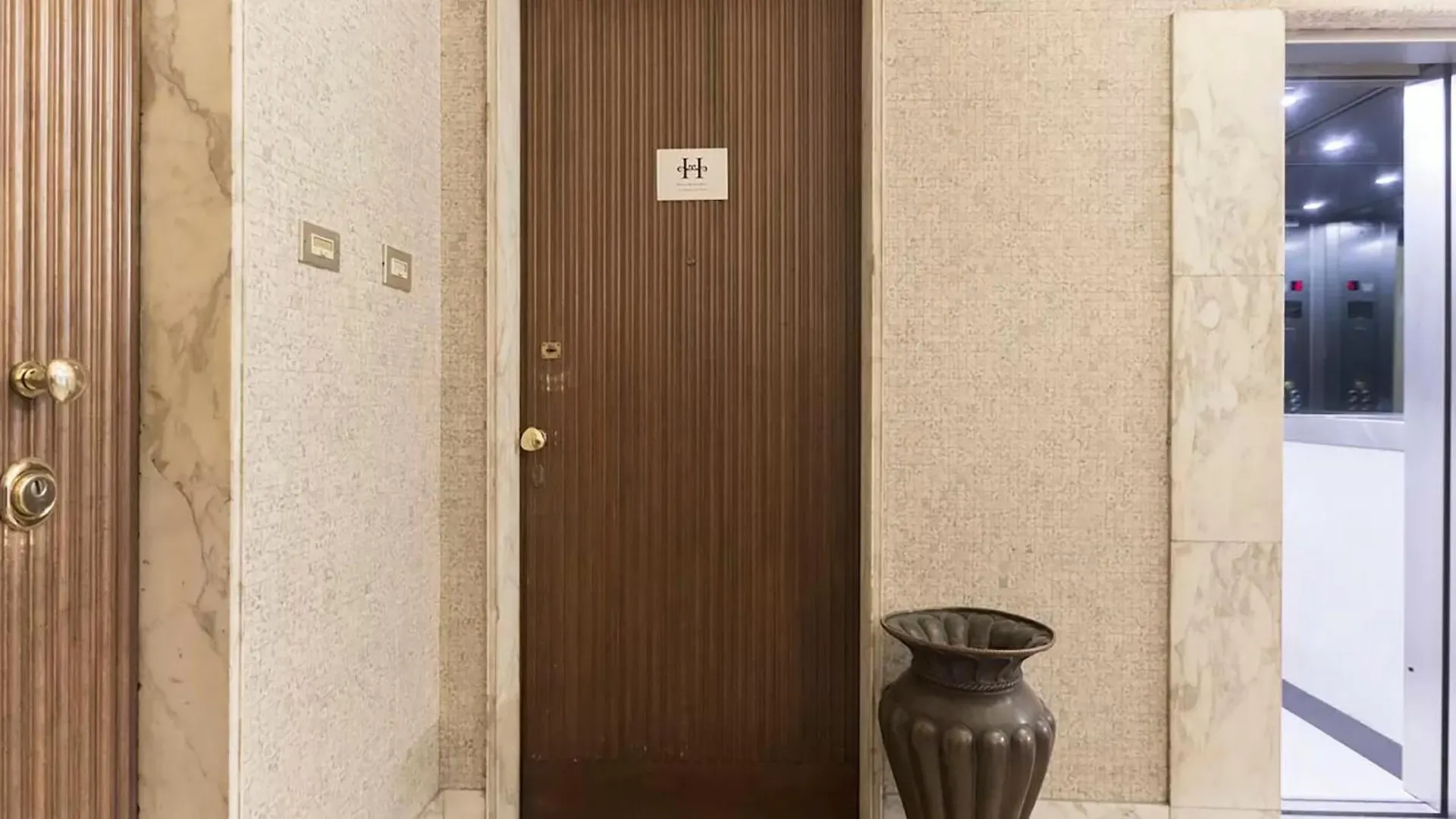 Classbnb - Two Apartments 400 Meters From The Duomo Milan